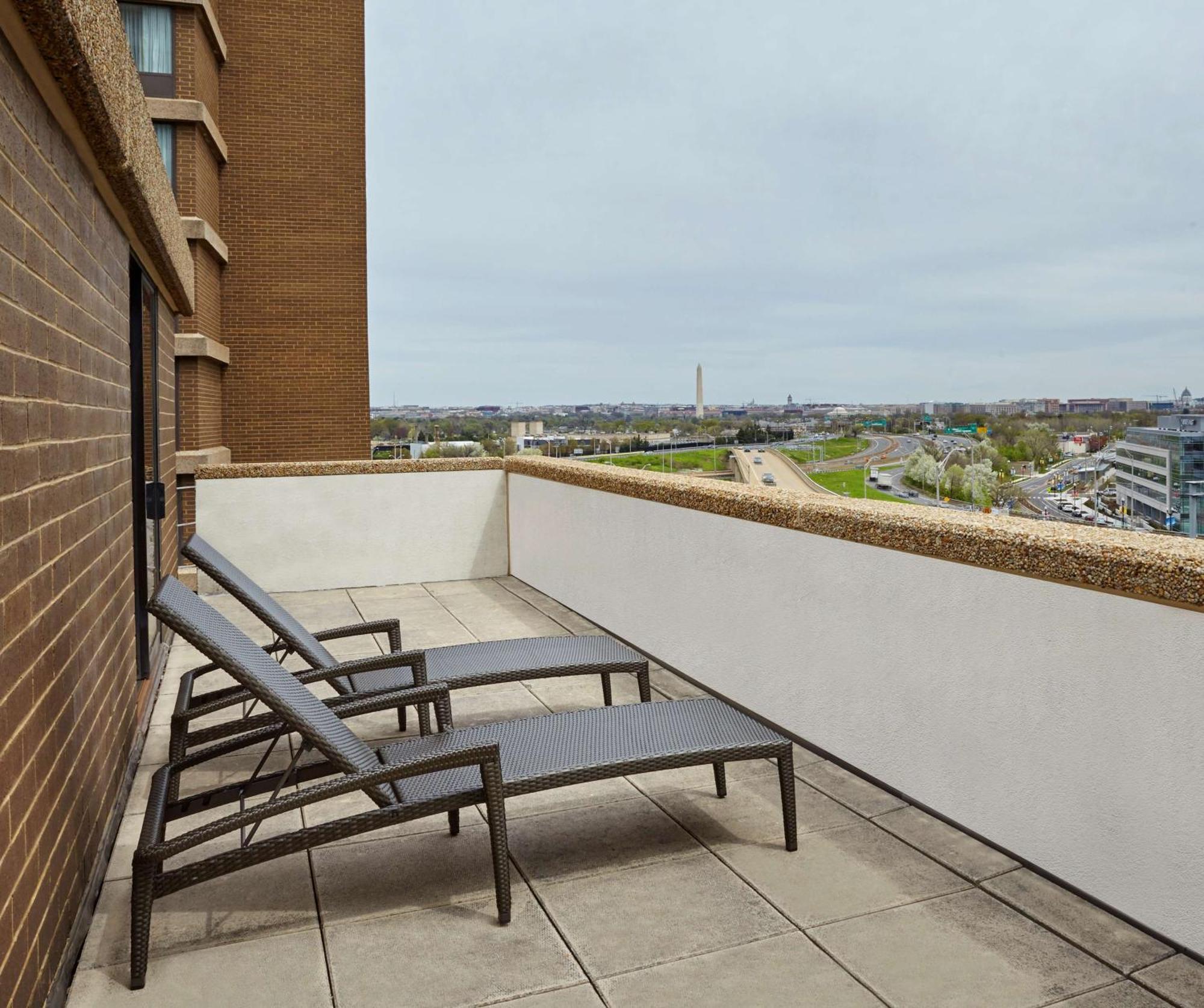 Doubletree By Hilton Washington Dc - Crystal City Arlington Dış mekan fotoğraf